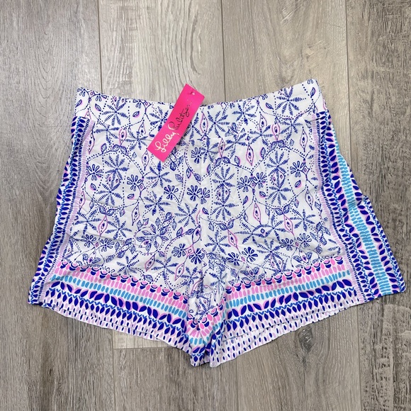Lilly Pulitzer Neilah Mid-Rise Short in Resort White Time to Shine Engineered - Picture 8 of 8